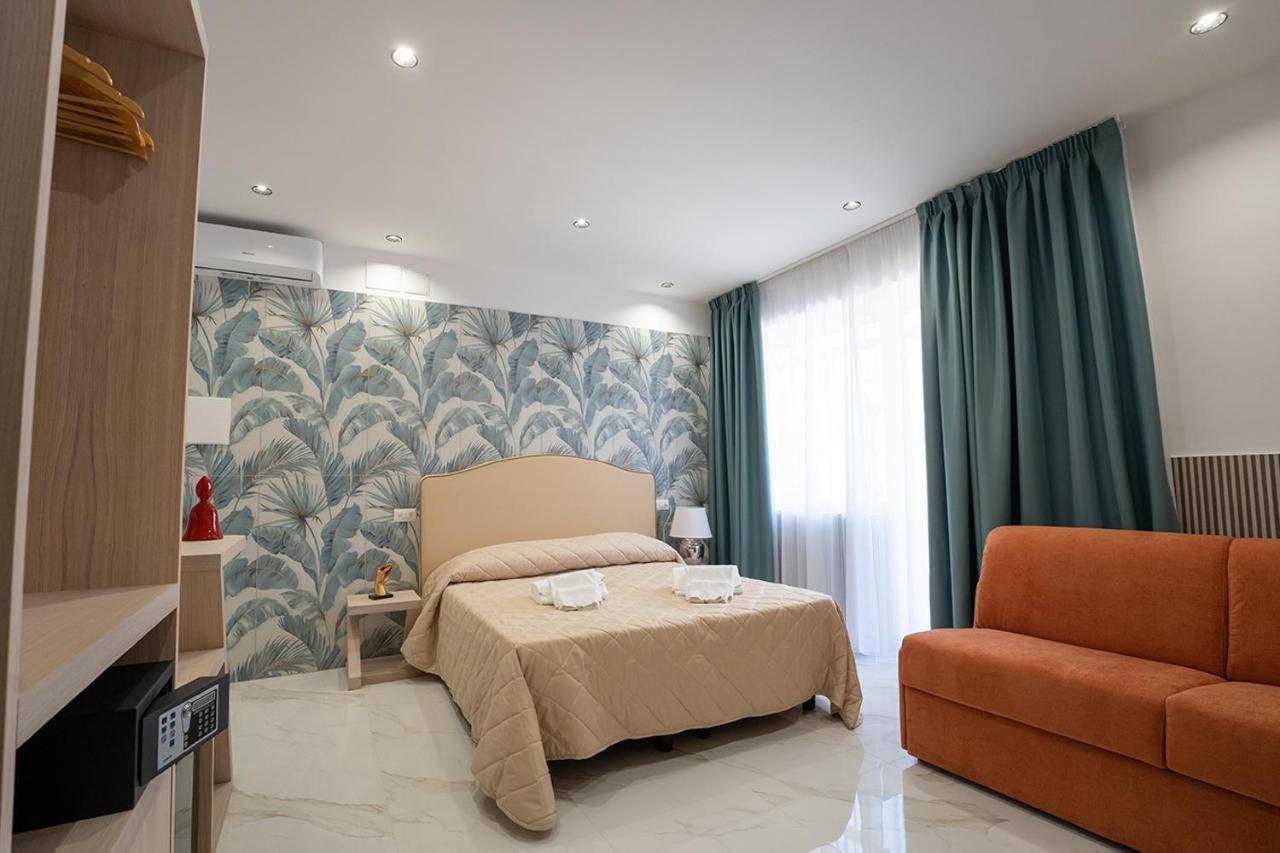 Hotel Cla.Pa H. Group - Dislocated Hospitality à Naples Extérieur photo